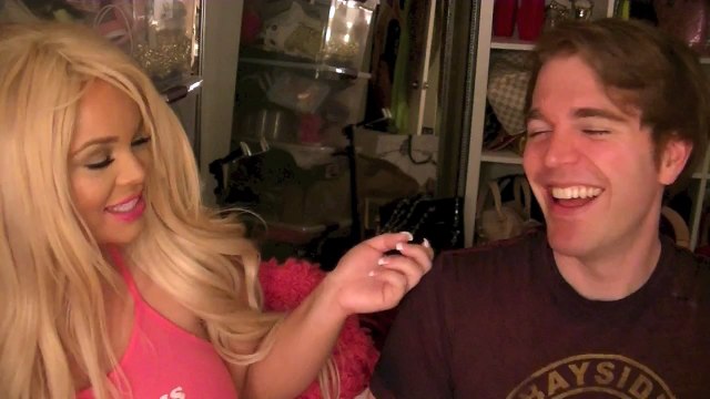 Trying Mexican Candy with Shane Dawson!