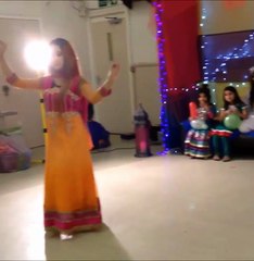 Desi Beautiful Hot Girl Awesome Dance