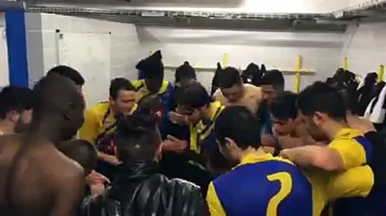 Les 19 DHR de retour au vestiaire fêtent la victoire après quelques week-end de galère...