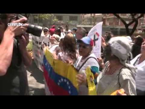 Opositores y estudiantes piden la intercesión del papa y la dimisión del director de la Policía