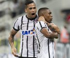 Em noite de Malcom, Corinthians bate Portuguesa na Arena