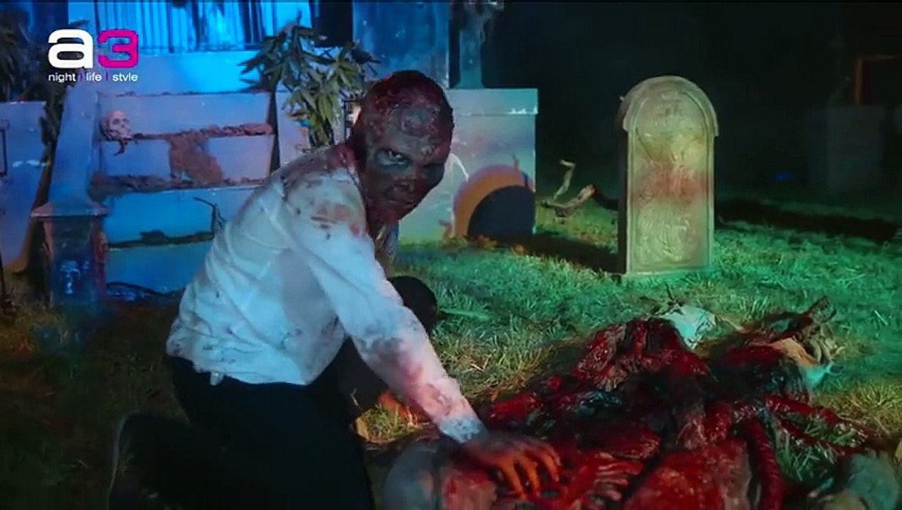Halloween Bikini Zombies!