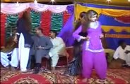 Indian Wedding Beautiful Girl Dance - Jhalak Dikhla Ja