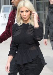 Kardashian'ın Sarıya Boyattığı Saçları Perişan Halde