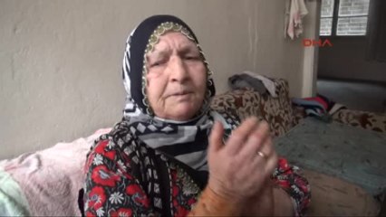 Adana 76 Yaşındaki Kadının Düğün Hediyesi Bileziğini Gasp Ettiler