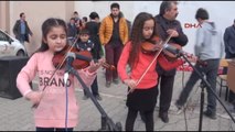 Kars Atatürk İlköğretim Okulunda Nevruz Şenliği