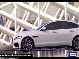 Britain- Auto giant launches car after driving display on rope over River Thames