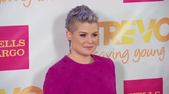 Kelly Osbourne will remove her ovaries