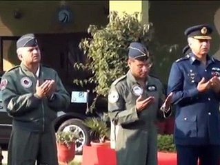 chief air marshal sohail aman flying f-16 on 23 March in Islamabad