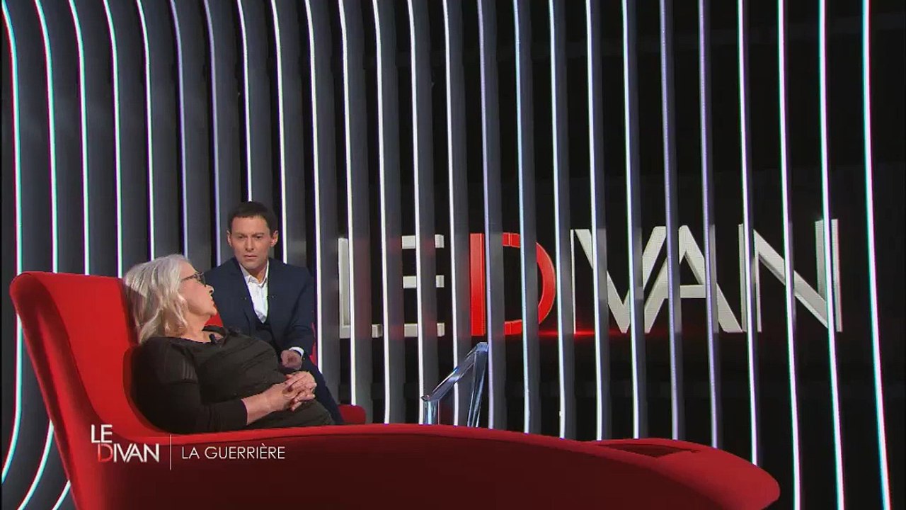 "Valérie Lang, j'ai perdu ma meilleure amie" - Josiane Balasko dans Le Divan