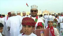 الاحتفالات تعم عمان بعد عودة السلطان قابوس