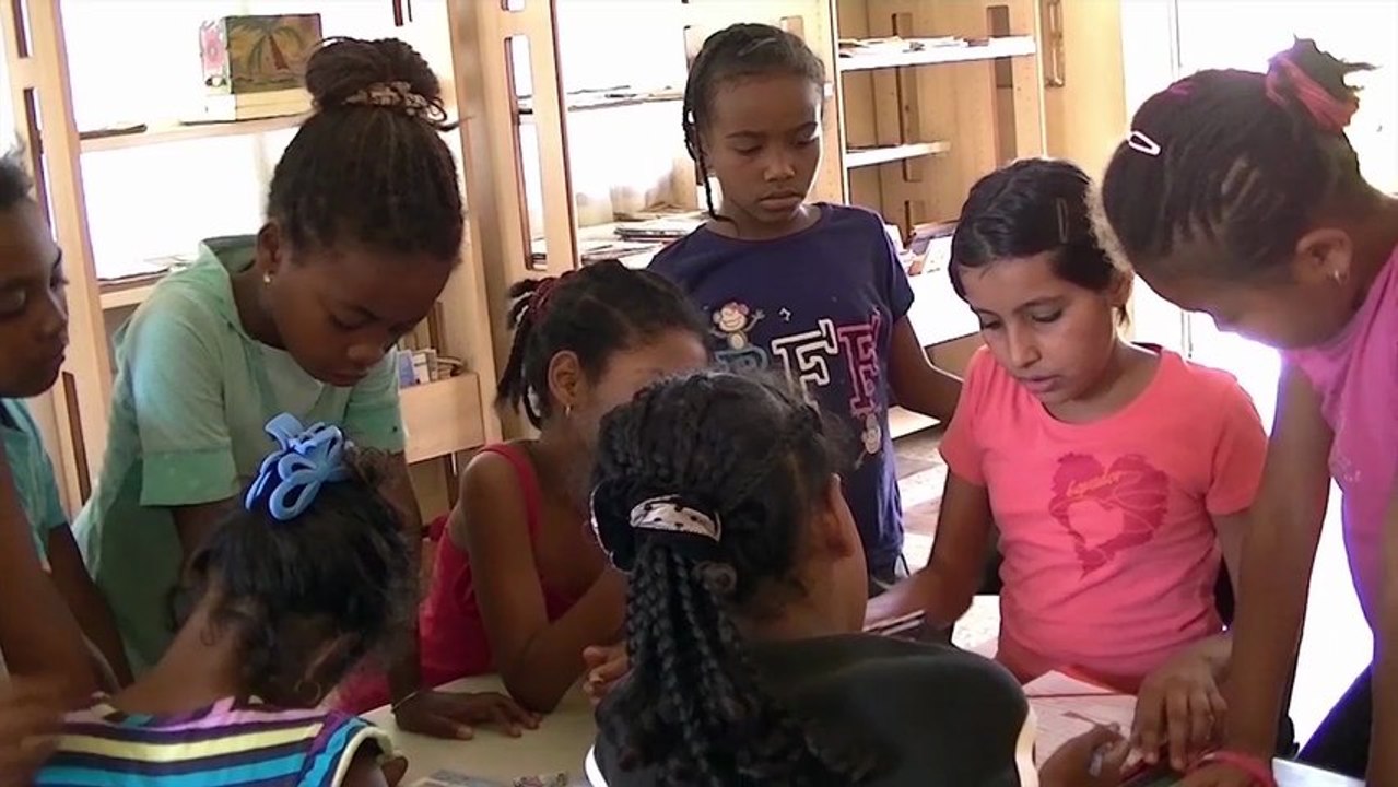 Clip de présentation du collège Etienne-de-Flacourt de Tuléar, Madagascar
