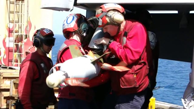 [軍事紀錄-海上雄蜂系列]艦載機F-18大黃蜂的海上運作 IN 企業號航母 USS Enterprise（CVN-65） MV