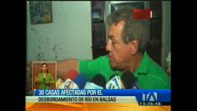 30 casas afectadas por el desbordamiento de río en Balsas