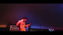 Stewart Duff sings  RUBBERNECKIN  at Elvis Week 2007 (video)