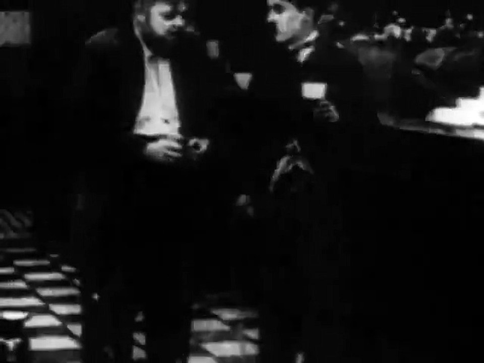 Charlie Chaplin - His Favorite Pastime (1914)