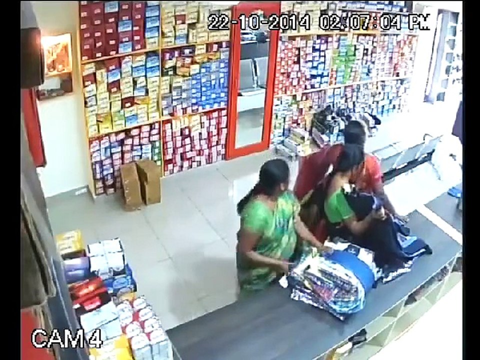 Be Aware Indian Lady Robber - Latest CCTV Footages-848x480