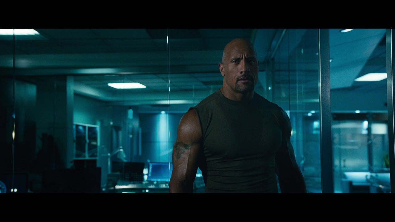 FAST AND FURIOUS - Extrait "Hobbs découvre Shaw dans son bureau" [VOST|HD]