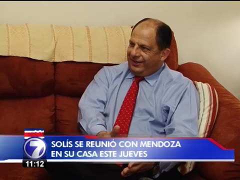 Luis Guillermo Solís del PAC busca completar su fórmula presidencial