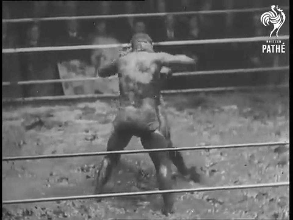 Wrestling In The Mud In San Francisco (1937)
