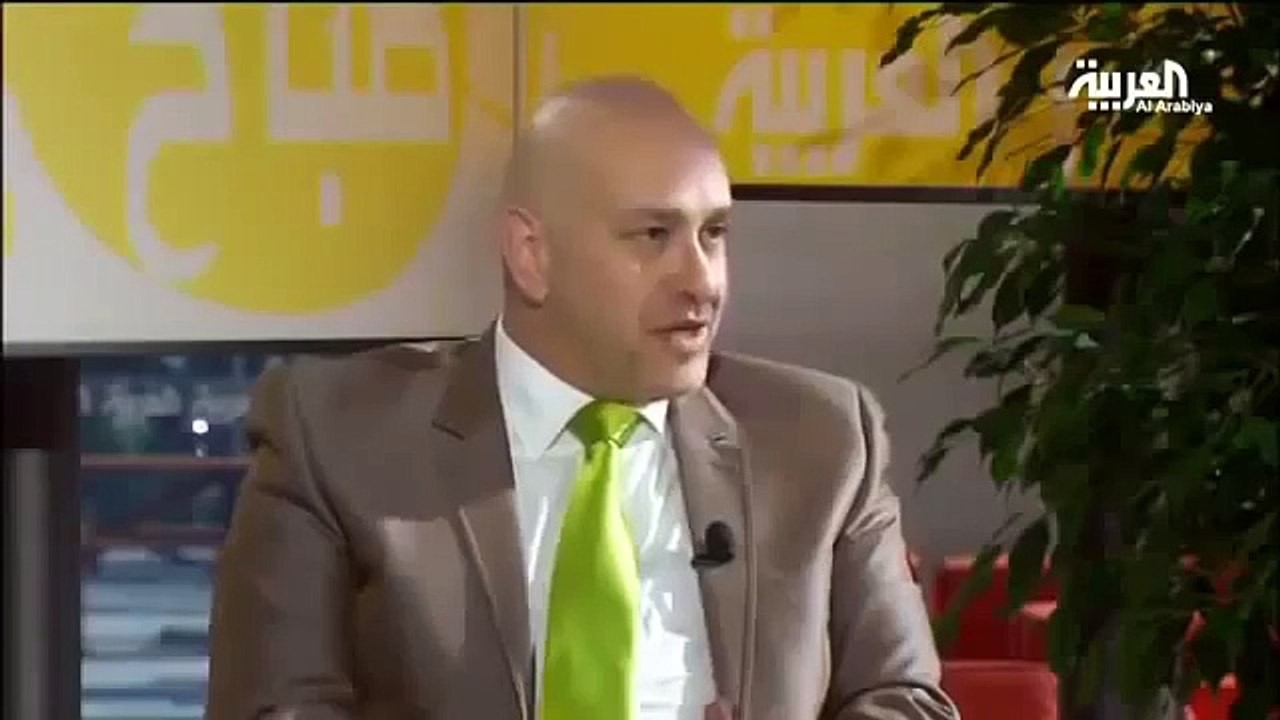 ضحك هستيري لمذيعتين في العربية على الهواء مباشرة