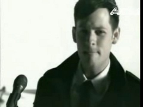 Good Charlotte-Keep Your Hands off My Gi