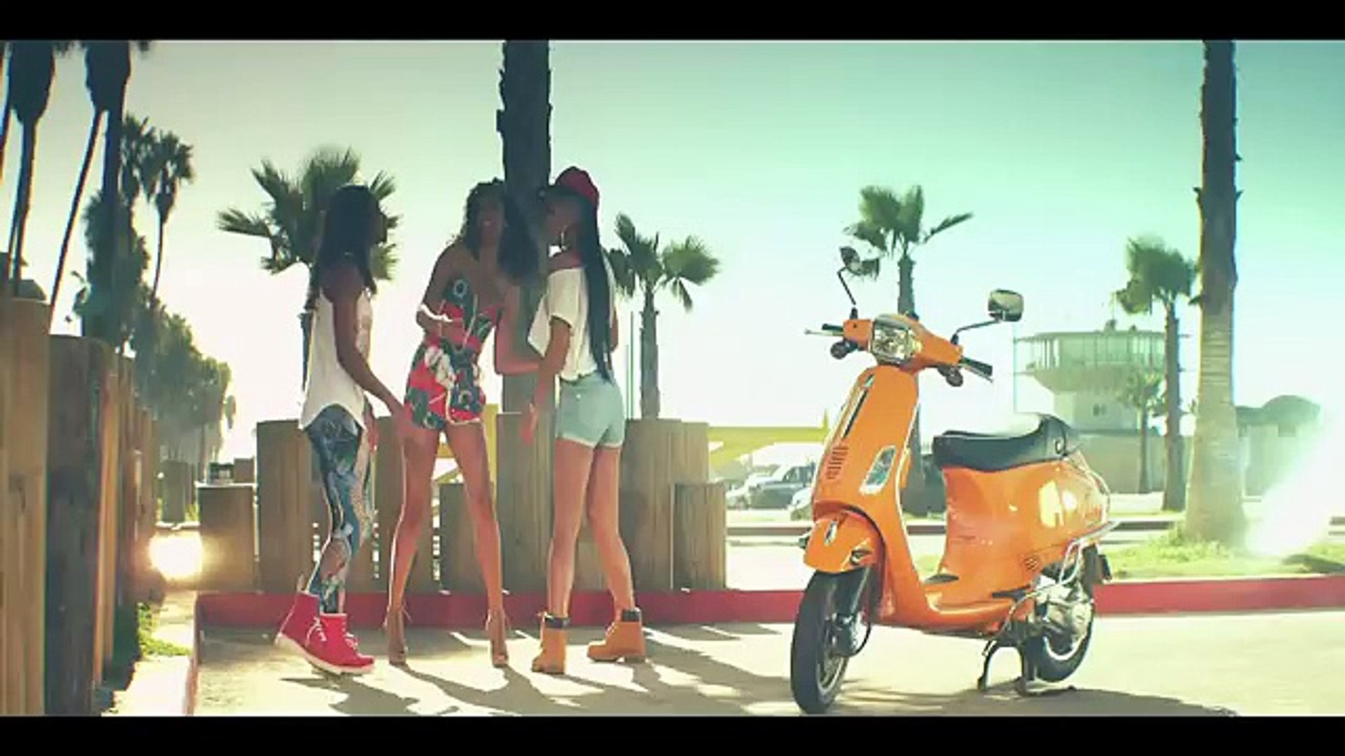 Wiz Khalifa - Roll Up [Official Music Video] - Vidéo Dailymotion