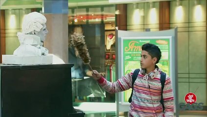 Sneezing Statue Prank