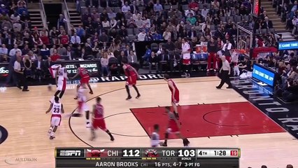 L'action Shaqtin'A Fool du jour: la passe de DeMar DeRozan pour Joakim Noah