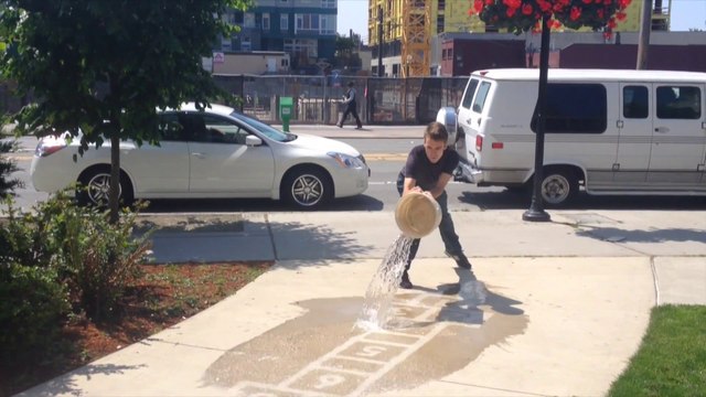 Œuvres d'art qui n'apparaissent que sous la pluie!