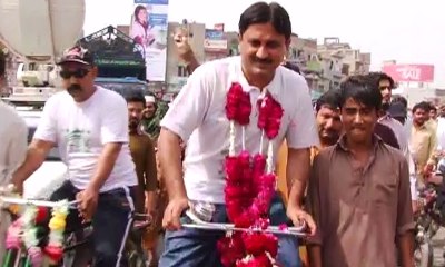 Dasti starts 'bicycle march' against corruption