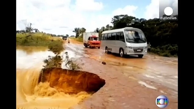 Bus swallowed by sinkhole and swept away by river, Brazil