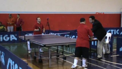Özel Sporcular, Masa Tenisi Şampiyonası'nda Buluştu