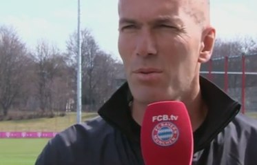 Zidane en formation au FC Bayern Munich