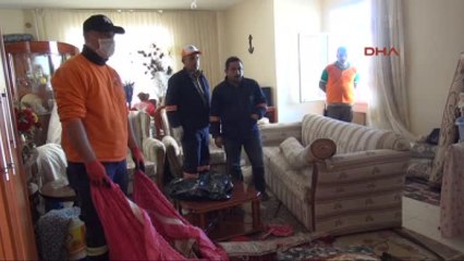 Adana Apartman Dairesinden Bir Kamyon Çöp Çıktı