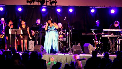 Kimberly Harmon sings 'You Make Me Feel Like A Natural Woman