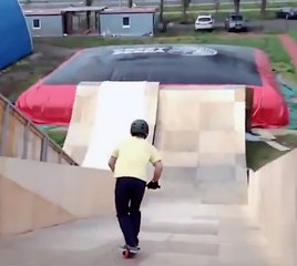 OMG, this scooter fail must hurt!