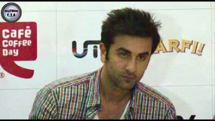 Ranbir Kapoor Ignore Reporter When Asked About GIRLFRIENDS 2015