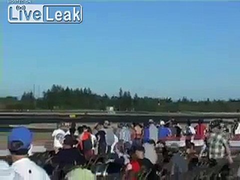 Amazing pilot lands plane on roof of an RV First Time Ever