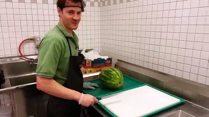 Cutting Watermelon  in 20 second