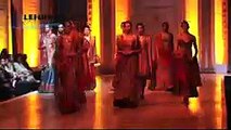 Huma Qureshi Walks The Ramp @ India Bridal Fashion Week.mp4