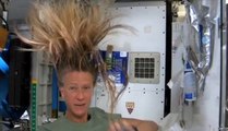 Astronotlar Uzayda Saçlarını Nasıl Yıkarlar?