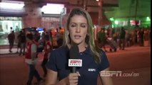 Torcedor do Palmeiras usa termo homofóbico e leva bronca ao vivo de repórter da ESPN