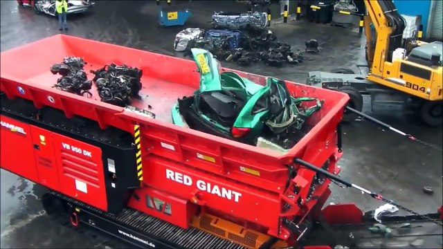 Relocation Services Dubai: Car Crushing Video