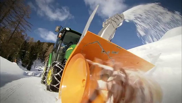 John Deere 3720 Compact Utility Tractors