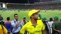 Pakistani Fans cheering for Australia and singing Mauka Mauka for fire crackers