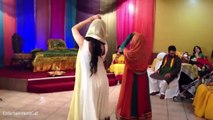 Most Beautiful Girls Dancing On Mehndi