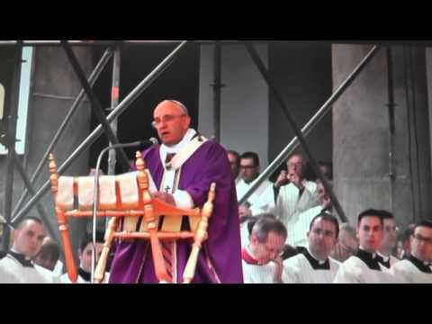 Napoli - La messa di Papa Francesco in piazza del Plebiscito (21.03.15)