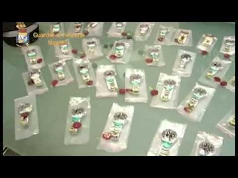 Napoli - Camicie, borse e orologi falsi maxi sequestro nel Napoletano (26.03.15)
