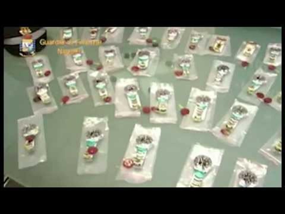 Napoli - Camicie, borse e orologi falsi maxi sequestro nel Napoletano (26.03.15)
